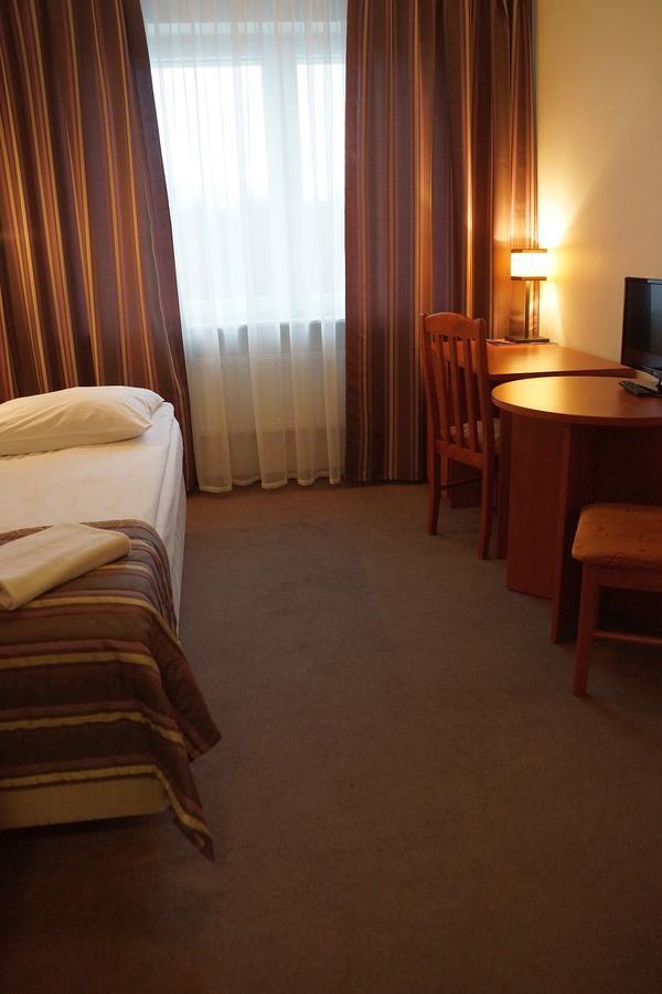 Hotel Bosir Бялисток Екстериор снимка