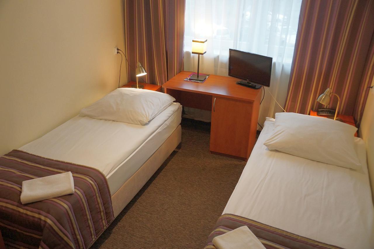 Hotel Bosir Бялисток Екстериор снимка