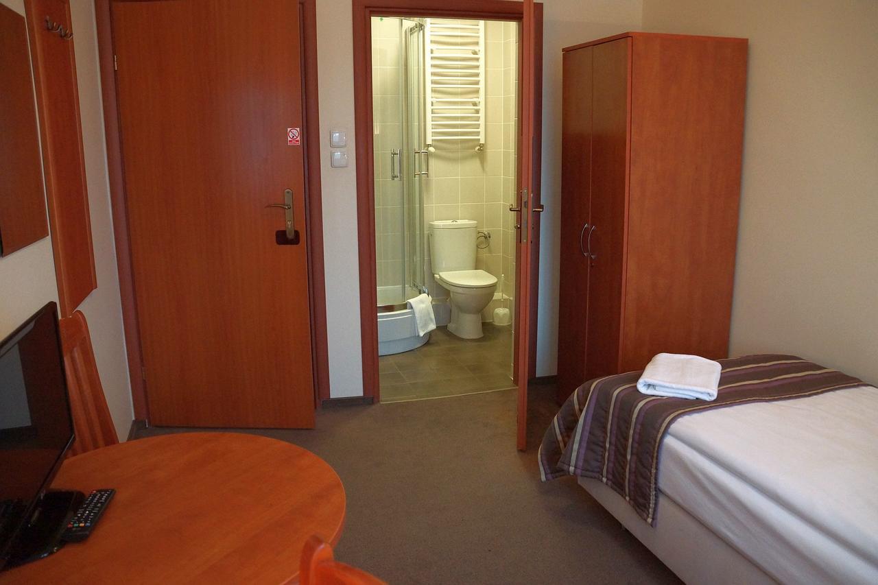 Hotel Bosir Бялисток Екстериор снимка
