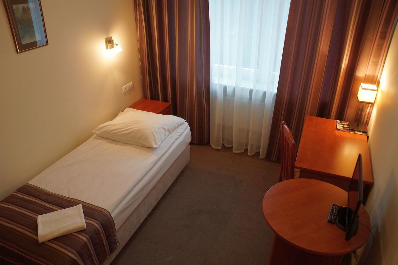 Hotel Bosir Бялисток Екстериор снимка