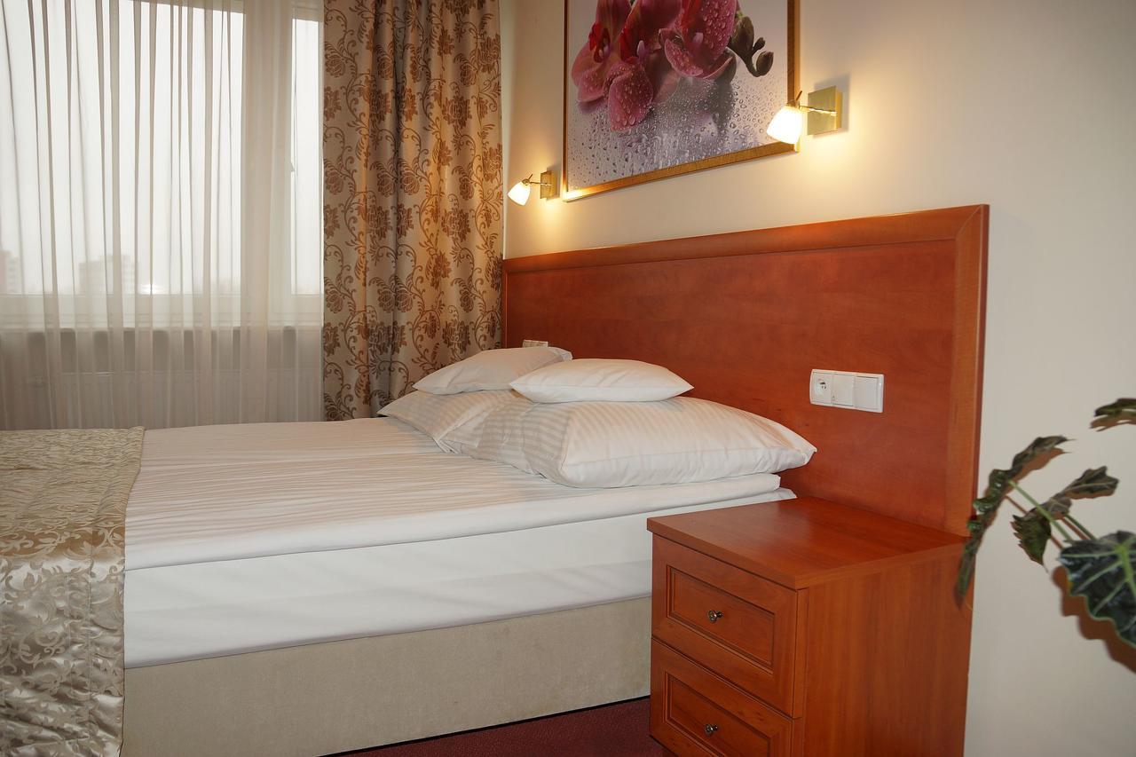 Hotel Bosir Бялисток Екстериор снимка